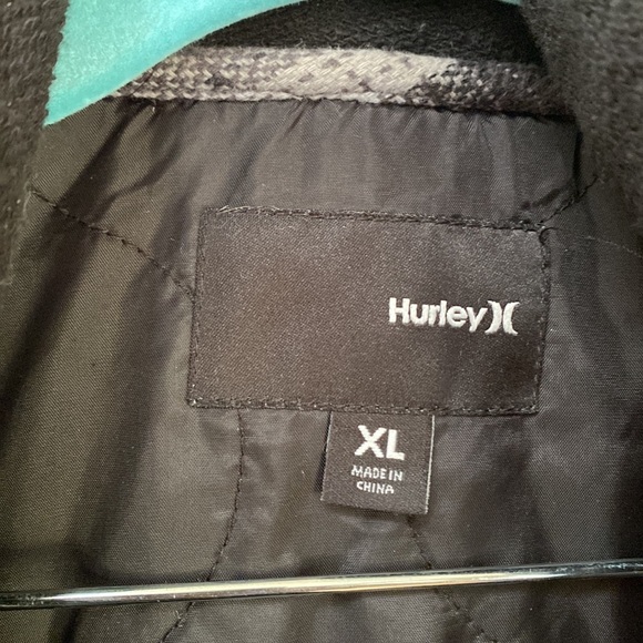 HURLEY | Quilted Jacket - Picture 2 of 9